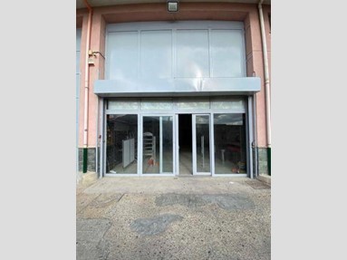 Magazzino in Affitto a Palermo, 12'000€, 1200 m²