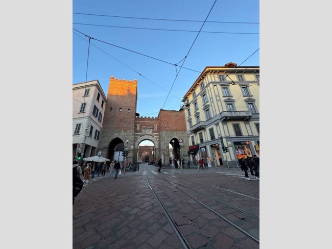 Negozio in Affitto a Milano, 2'550€, 50 m²