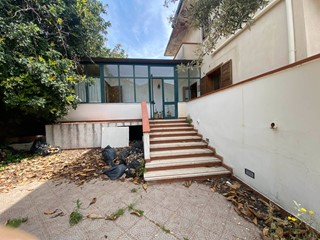 Immobile commerciale in Affitto a Palermo, 5'500€, 200 m²