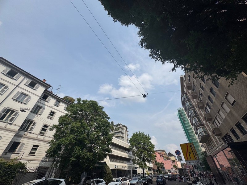 Negozio in Affitto a Milano, 3'300€, 120 m²