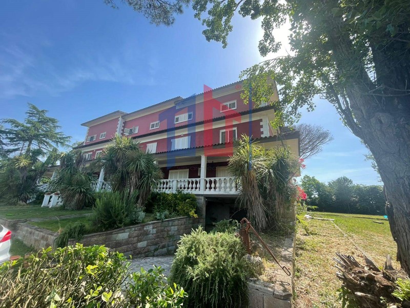 Attico in Vendita a Roma, 155'000€, 100 m²