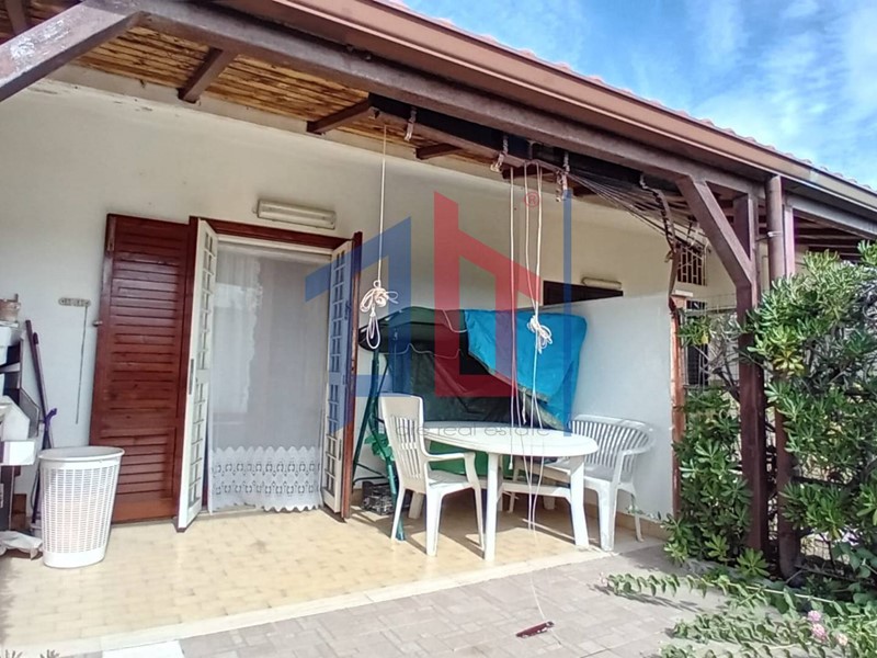 Villetta a schiera in Vendita a Ardea, 109'000€, 70 m²