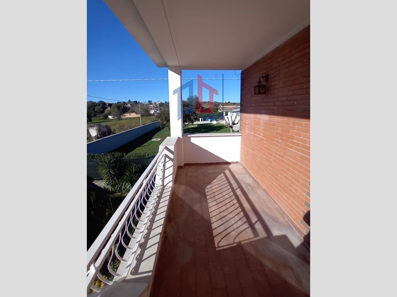 Trilocale in Vendita a Ardea, 135'000€, 150 m²