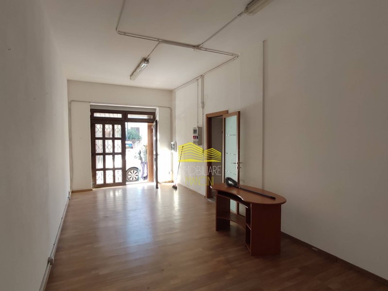 Magazzino in Affitto a Trezzo sull'Adda, 300€, 35 m²