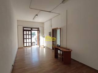 Magazzino in Affitto a Trezzo sull'Adda, 300€, 35 m²