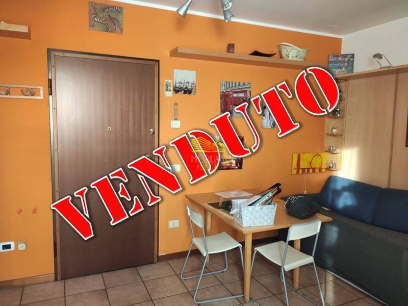 Bilocale in Vendita a Trezzo sull'Adda, 69'000€, 60 m²