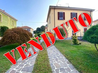 Casa Semi Indipendente in Vendita a Capriate San Gervasio, 239'000€, 140 m²