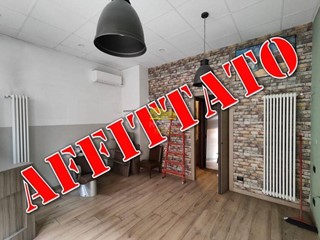 Negozio in Affitto a Busnago, 550&euro;, 60 m²