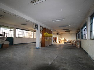 Magazzino in Vendita a Canonica d'Adda, 180'000€, 315 m²