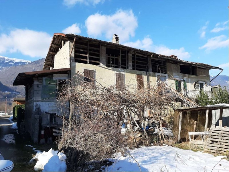 Rustico in Vendita a Bagolino, 60'000€, 150 m²