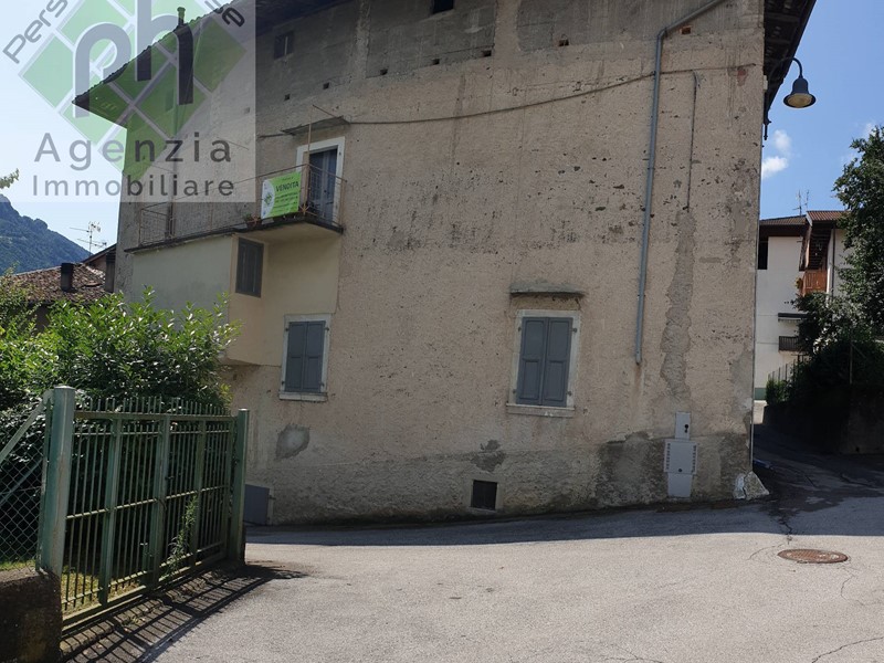 Rustico in Vendita a Storo, 70'000€, 380 m²