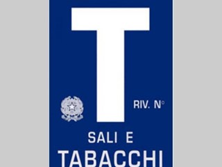 Attività commerciale in Vendita a Riccione, 480'000€, 50 m²