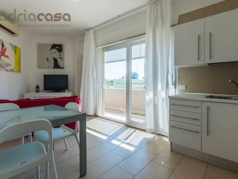 Bilocale in Vendita a Gabicce Mare, 250'000&euro;, 70 m²