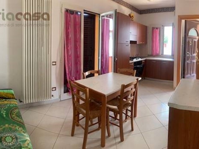 Bilocale in Affitto a Riccione, 1'600€, 50 m²