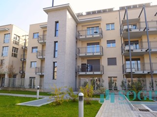 Immobile commerciale in Vendita a Carugo, 717'246&euro;, 398 m²