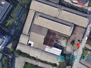 Capannone in Affitto a Cantù, 3'334€, 3500 m²