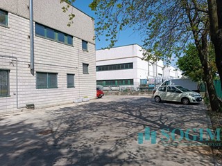 Magazzino in Vendita a Lurago Marinone, 150'000€, 300 m²