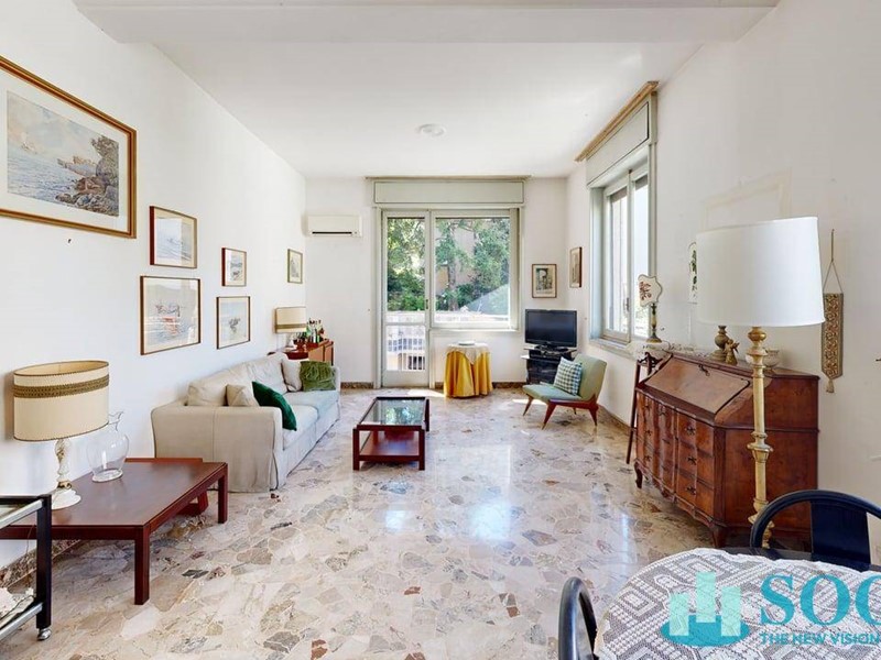 Appartamento in Vendita a Como, 550'000€, 167 m²