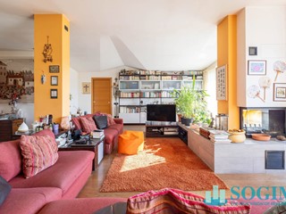 Quadrilocale in Vendita a Cantù, 498'000€, 220 m²