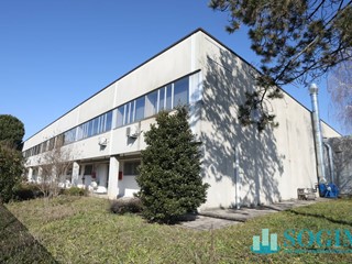 Capannone in Vendita a Mozzate, 1'850'000€, 2900 m²