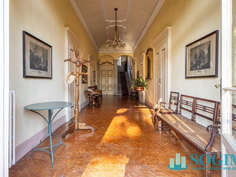 Villa in Vendita a Tremezzina, 1000 m²