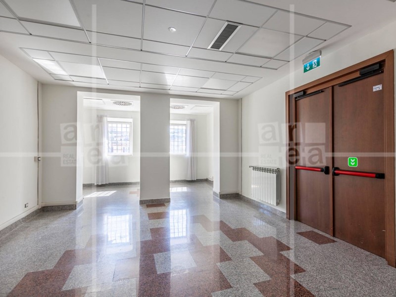 Ufficio in Affitto a Roma, 33'000&euro;, 1000 m²