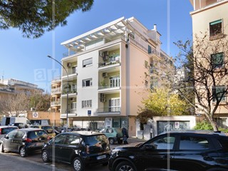 Trilocale in Vendita a Roma, 570'000&euro;, 100 m²