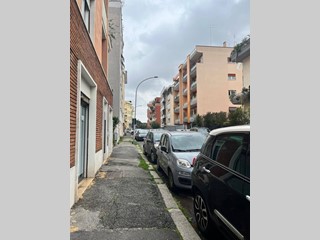 Box in Vendita a Roma, 78'000€, 30 m²