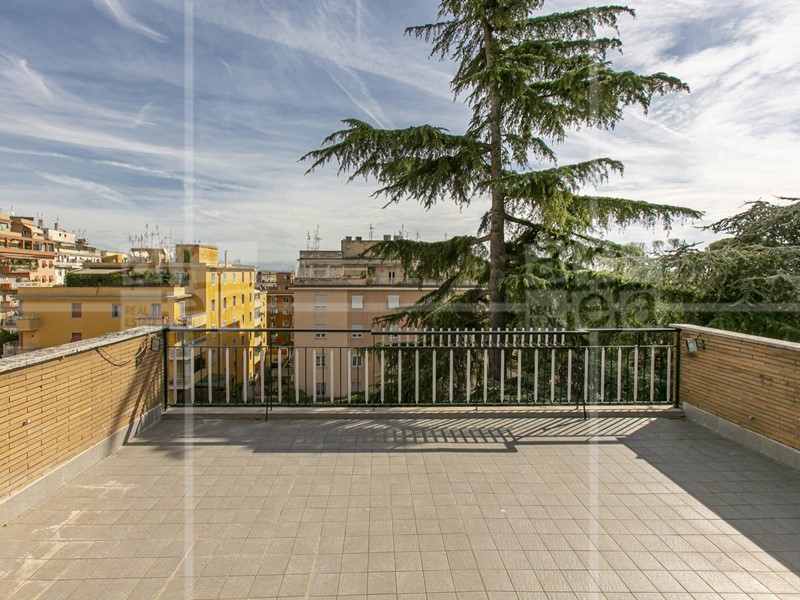 Monolocale in Vendita a Roma, 380'000&euro;, 65 m²