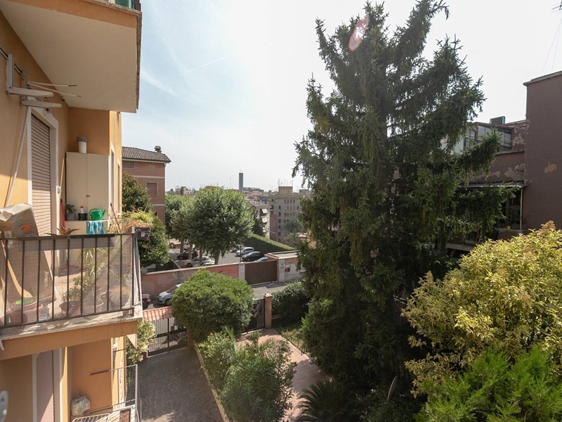 Trilocale in Vendita a Roma, 390'000&euro;, 90 m²