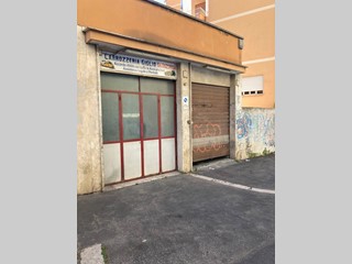 Immobile commerciale in Vendita a Roma, 159'000€, 45 m²