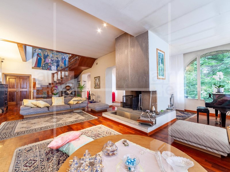 Villa in Vendita a Rocca di Papa, 750'000€, 332 m²