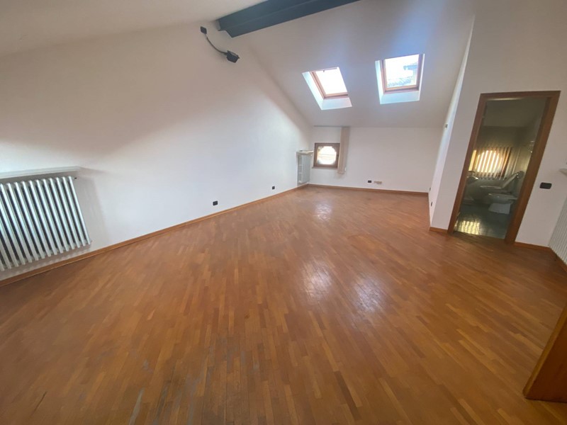 Bilocale in Vendita a Finale Emilia, 38'000€, 57 m²