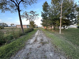 Casa Indipendente in Vendita a Mirandola, 195'000€, 685 m²