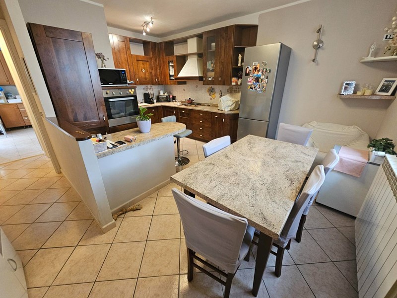 Villa in Vendita a Medolla, 229'000€, 200 m²