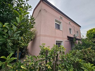 Villa in Vendita a Medolla, 229'000€, 200 m²