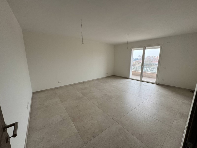Appartamento in Vendita a Mirandola, 240'000€, 171 m²