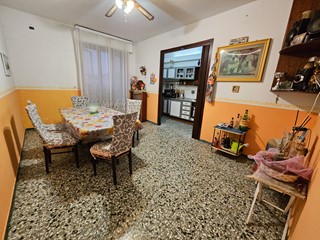 Appartamento in Vendita a San Possidonio, 125'000€, 130 m²