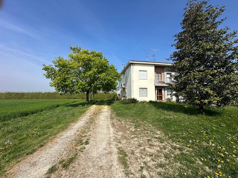 Casa Semi Indipendente in Vendita a San Possidonio, 155'000€, 201 m²