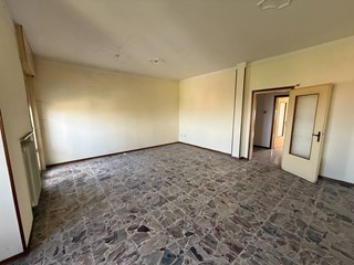 Appartamento in Vendita a Poggio Rusco, 73'000&euro;, 130 m²