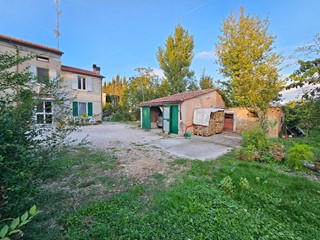 Casa Semi Indipendente in Vendita a Mirandola, 104'000€, 160 m²