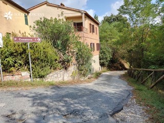 Appartamento in Vendita a Montalcino, 250'000€, 162 m²