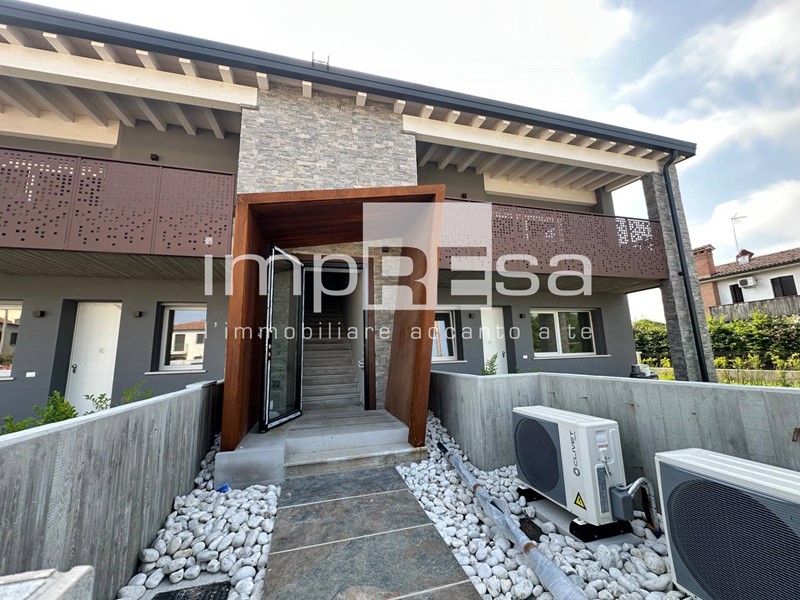 Trilocale in Vendita a Villorba, 305'000€, 132 m²