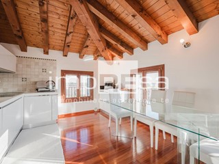 Appartamento in Vendita a Villorba, 265'000€, 208 m²