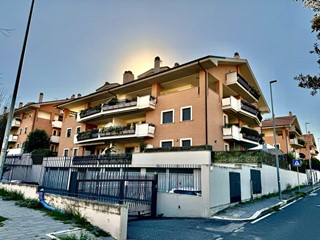 Quadrilocale in Vendita a Monterotondo, 295'000€, 100 m²