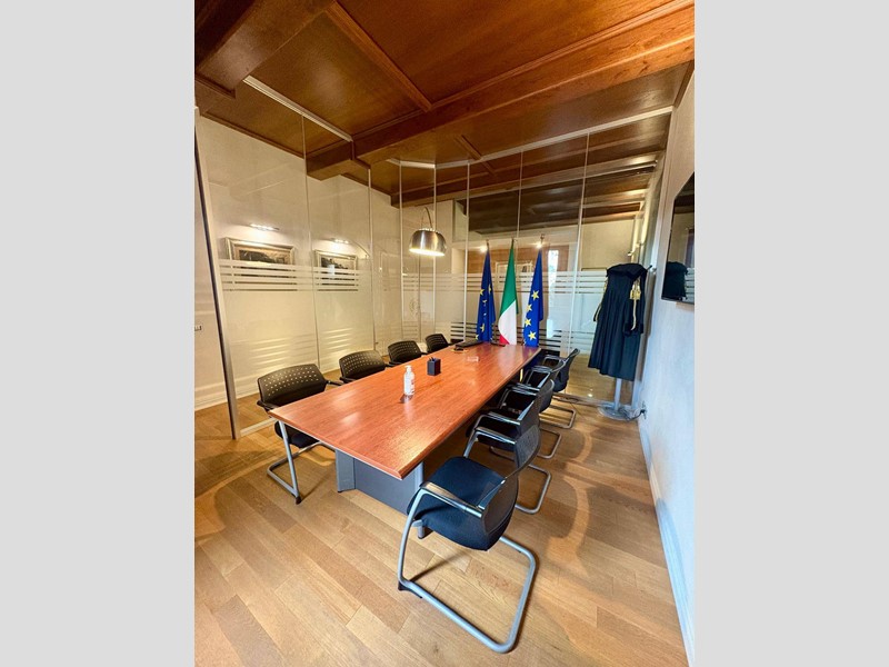 Ufficio in Affitto a Monterotondo, 450€, 20 m²