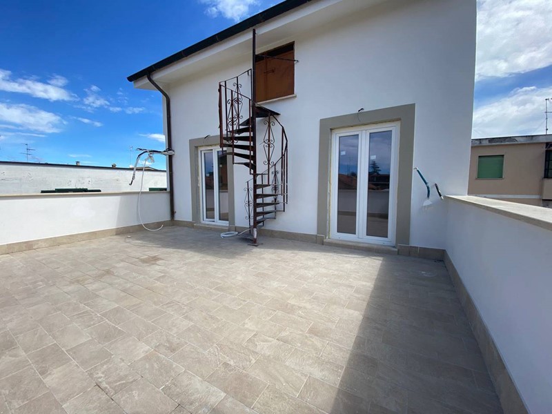 Bilocale in Vendita a Monterotondo, 140'000€, 45 m²