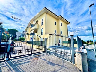 Trilocale in Vendita a Monterotondo, 229'000€, 73 m²