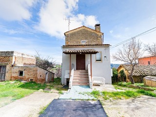 Casa Indipendente in Vendita a Chieti, 125'000€, 110 m²