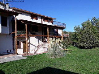 Casa Indipendente in Vendita a Civitella del Tronto, 125'000€, 283 m²